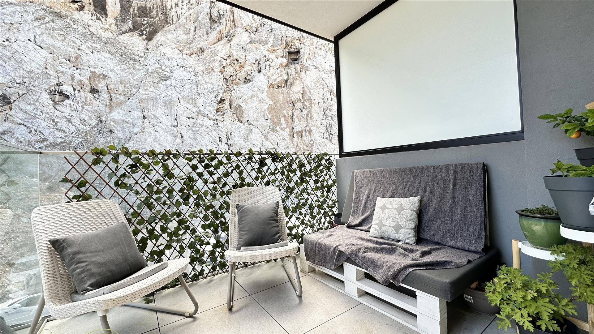 Image of Apartment - 2 Bedrooms - 2 Bathrooms for Sale in Forbes-Gibraltar, Image 3